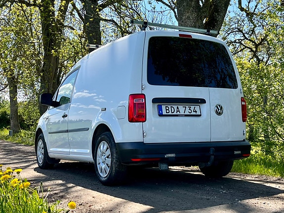 Volkswagen Caddy 2 of 5