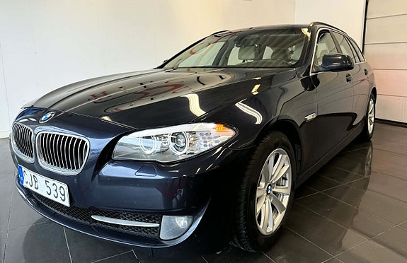 BMW 520d 3 of 5