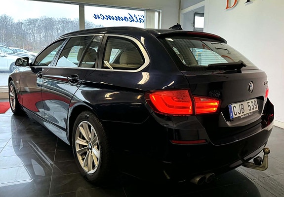 BMW 520d 4 of 5