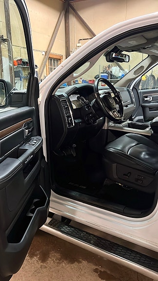 RAM 1500 4 of 7