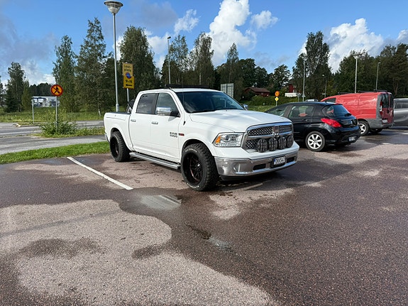 RAM 1500 3 of 7