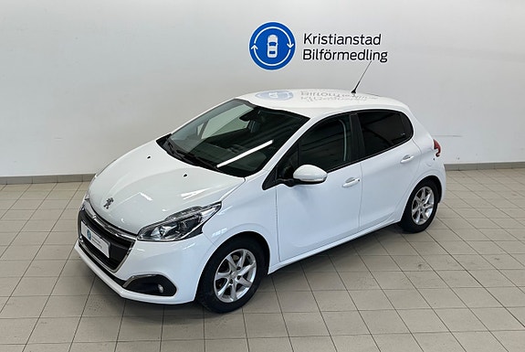Peugeot 208 3 of 12