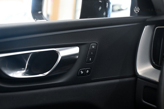 Volvo XC60 12 of 24