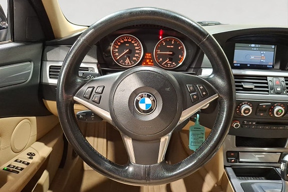 BMW 520d 13 of 17