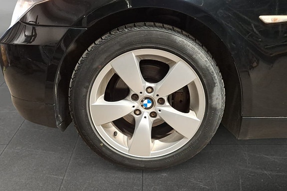 BMW 520d 16 of 17