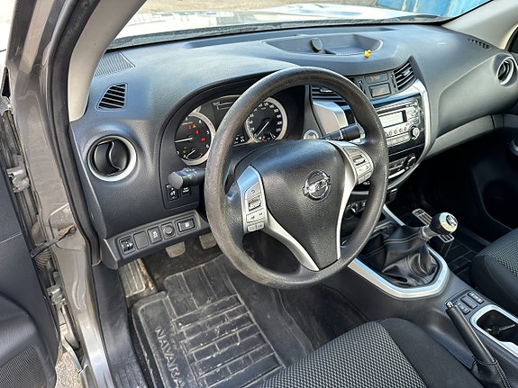 Nissan Navara 8 of 12