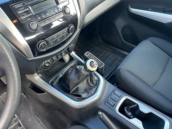 Nissan Navara 10 of 12