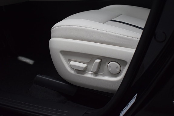 Mazda CX-60 10 of 28