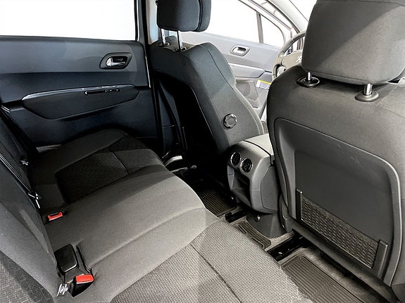 Peugeot 3008 8 of 15