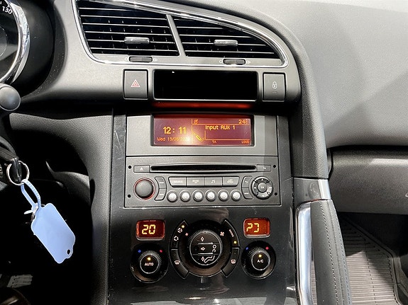 Peugeot 3008 12 of 15
