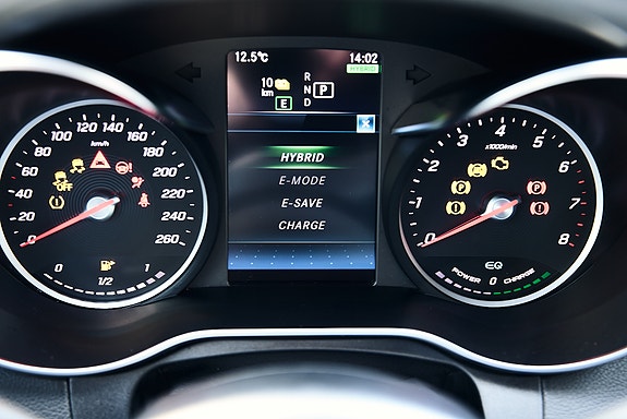 Mercedes-Benz C300 25 of 25