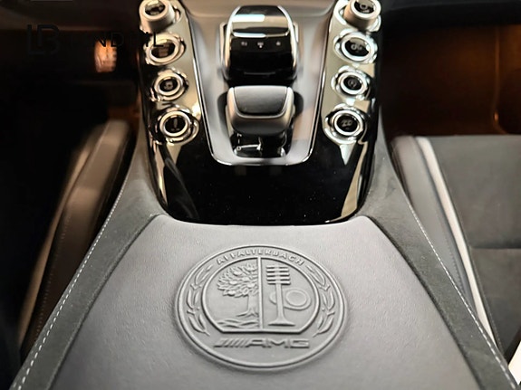 Mercedes-Benz AMG GT Roadster 12 of 17