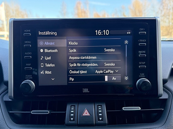 Toyota RAV4 22 of 25