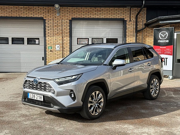 Toyota RAV4 7 of 25