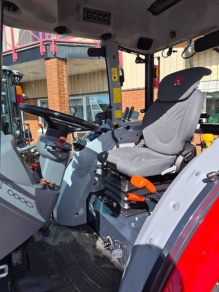 Massey Ferguson M 1750 8 of 10