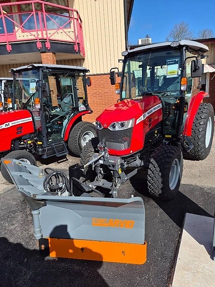 Massey Ferguson M 1750