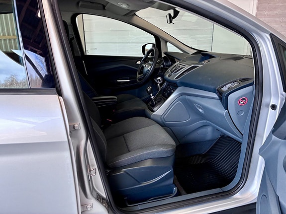 Ford C-Max 9 of 11