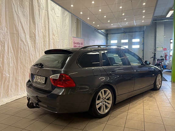 BMW 325i 5 of 14