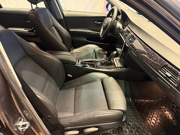 BMW 325i 10 of 14