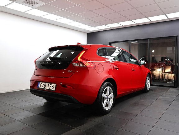 Volvo V40 10 of 25