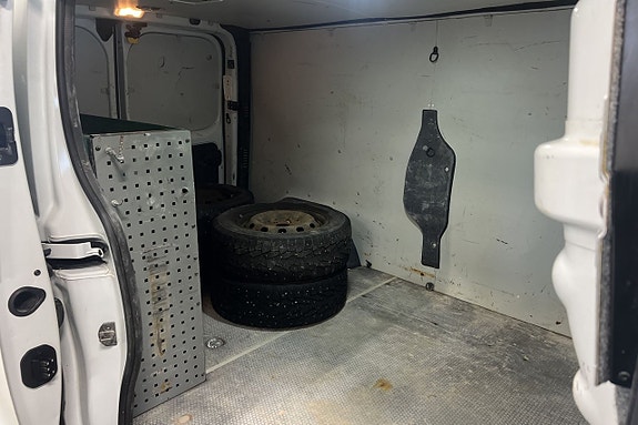 Renault Trafic 9 of 11