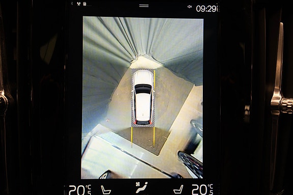 Volvo V90 Cross Country 13 of 30