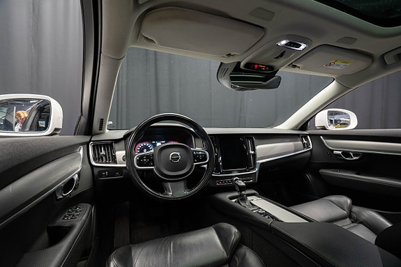 Volvo V90 Cross Country 15 of 30