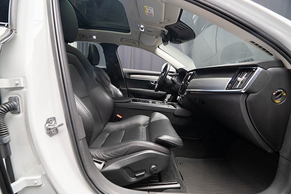 Volvo V90 Cross Country 20 of 30