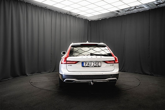 Volvo V90 Cross Country 7 of 30