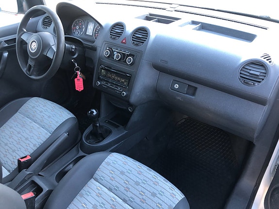 Volkswagen Caddy 4 of 5