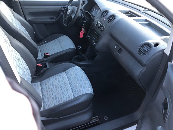 Volkswagen Caddy 2 of 5