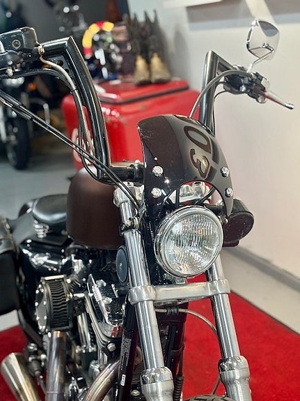 Harley-Davidson Seventy-Two Sportster Bobber 6 of 6