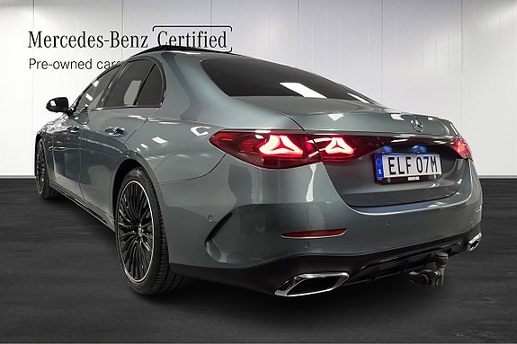 Mercedes-Benz E220 d 4 of 5