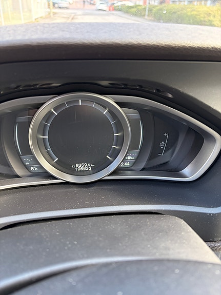 Volvo V40 8 of 10