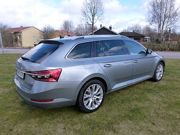 Skoda Superb 3 of 5