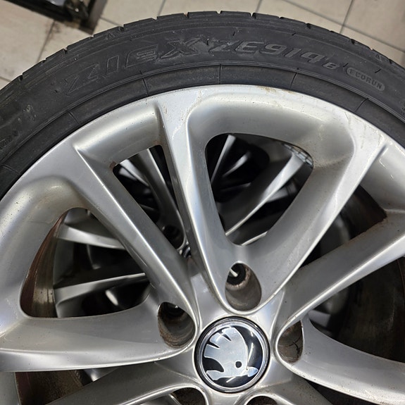 Product image 3 of 6