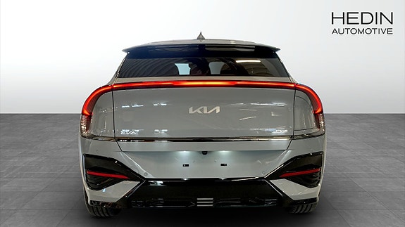 Kia EV6 7 of 20