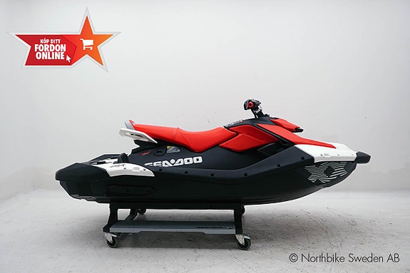 Sea-doo Spark Trixx 3UP -26 Finns hemma!