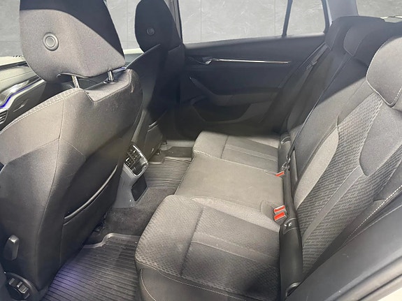 Skoda Octavia 14 of 22