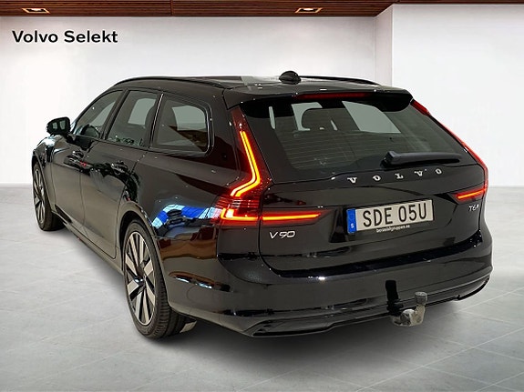 Volvo V90 2 of 15