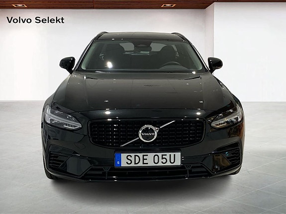 Volvo V90 8 of 15