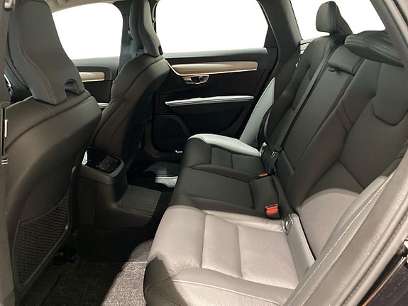 Volvo V90 6 of 15