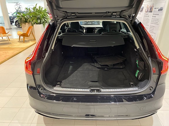 Volvo V90 13 of 15