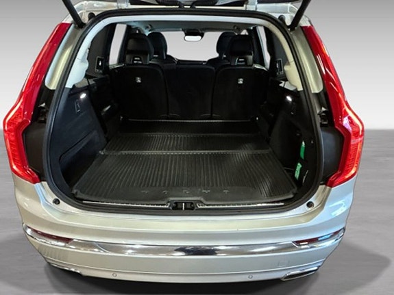 Volvo XC90 20 of 20