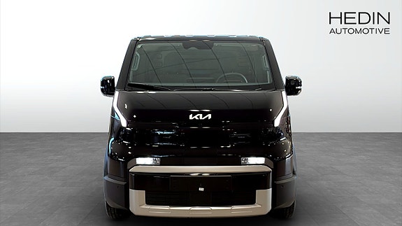 Kia PV5 8 of 16
