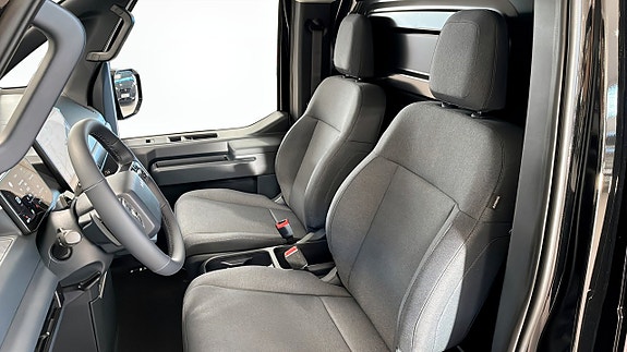 Kia PV5 13 of 16