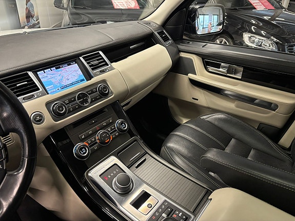 Land Rover Range Rover Sport 18 of 25