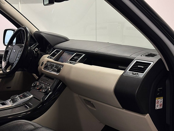 Land Rover Range Rover Sport 24 of 25