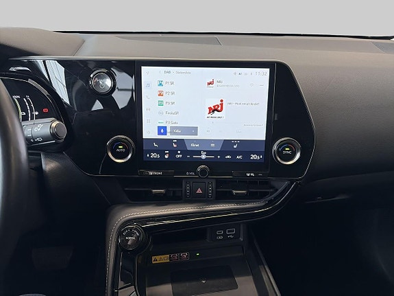 Lexus NX450h+ 13 of 14