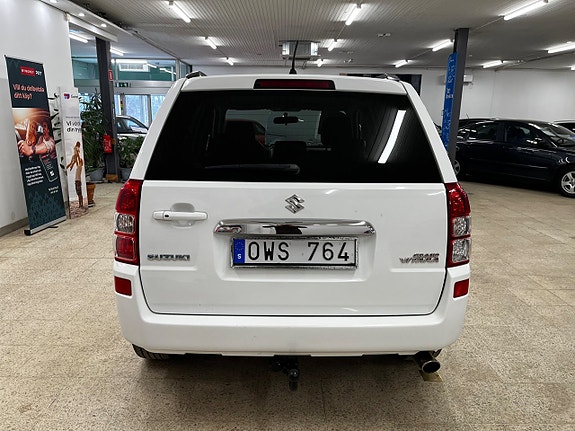 Suzuki Grand Vitara 5 of 16